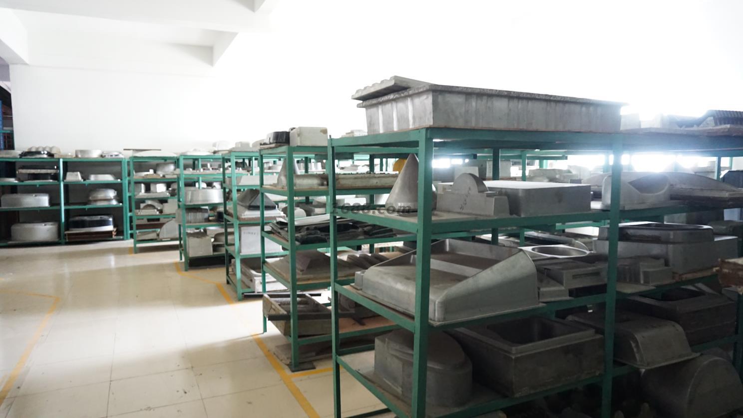 厚片吸塑模具倉庫